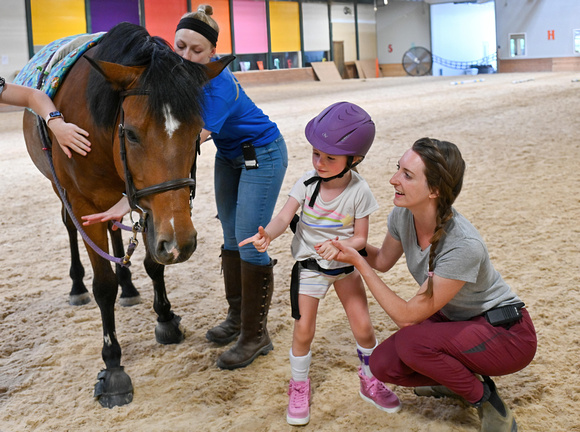 2E5_2B7_2676095_2072378992_3